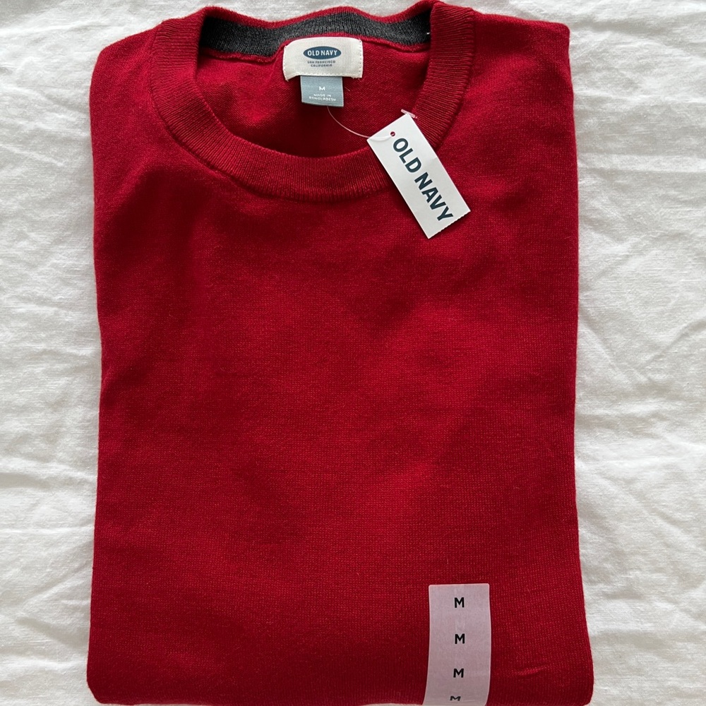Old Navy Men’s Red NWT Sweater
